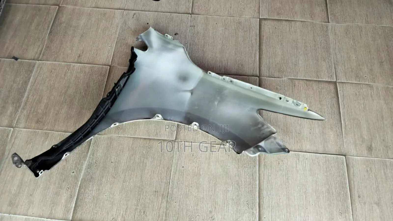 Harrier 2014 Fender Wing Left