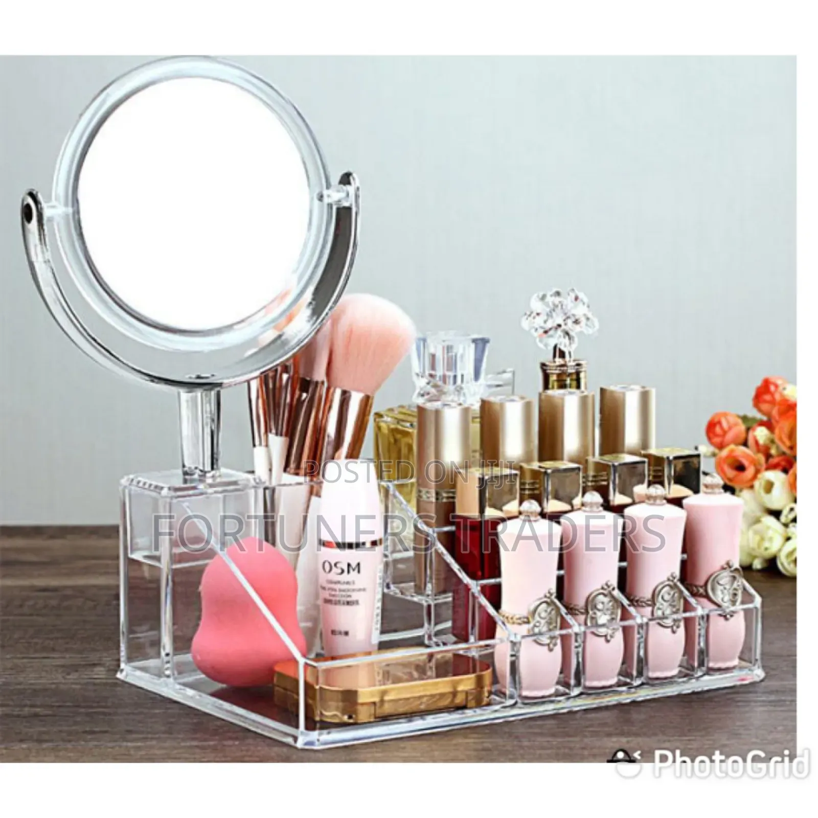 * Acrylic Cosmetic Organiser*