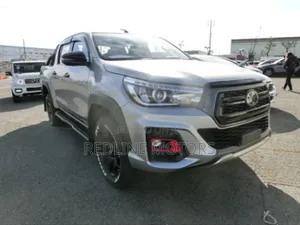 Toyota Hilux 2019 Silver