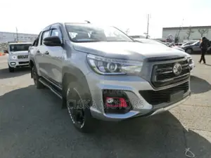 Toyota Hilux 2019 Silver