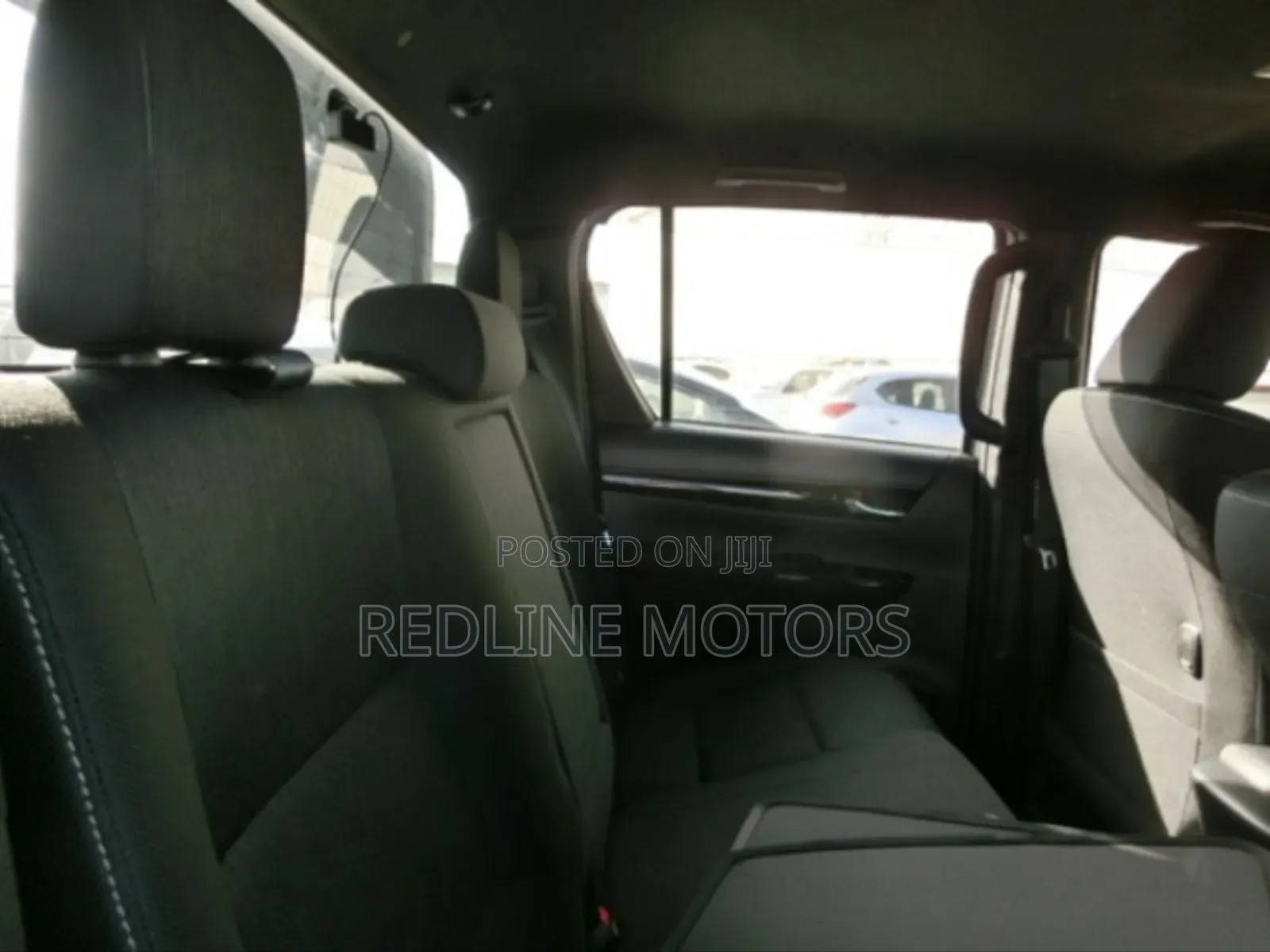Toyota Hilux 2019 Silver