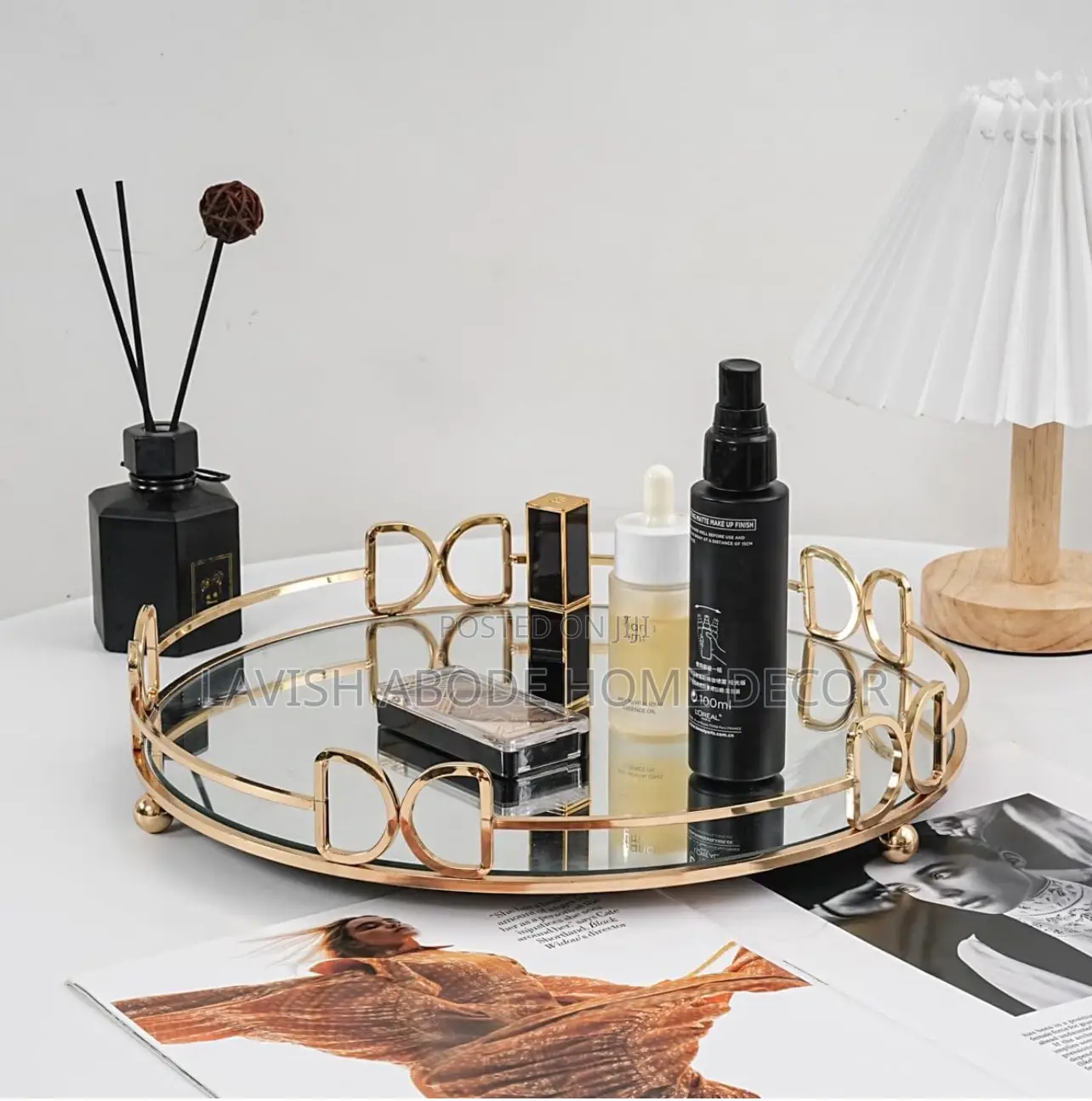 Round Decorative Tray for House Decor /Serving