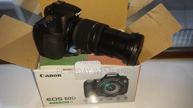 Canon Eos 60d Digital SLR Camera With Ef-S 18-200mm Lens - thumbnail 3