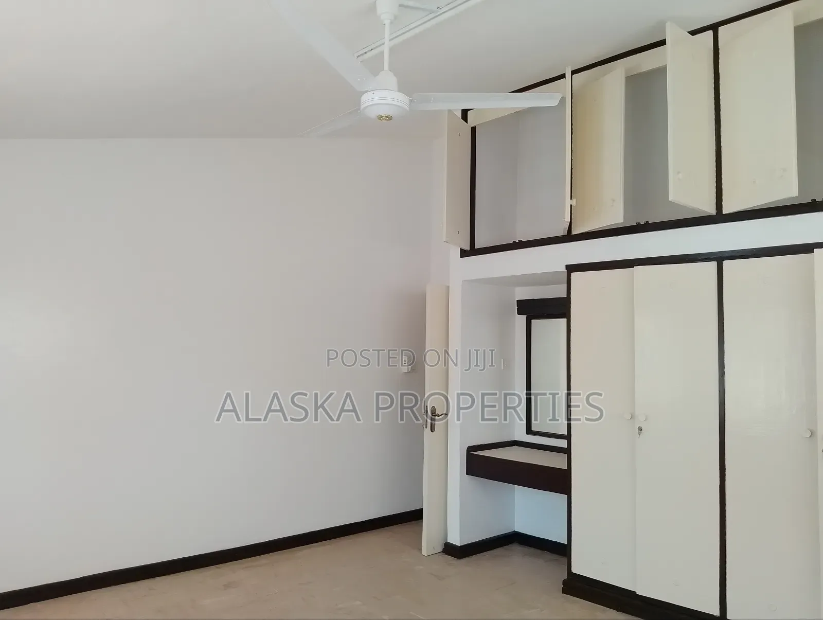 4bdrm Villa in Nyali Estate for rent