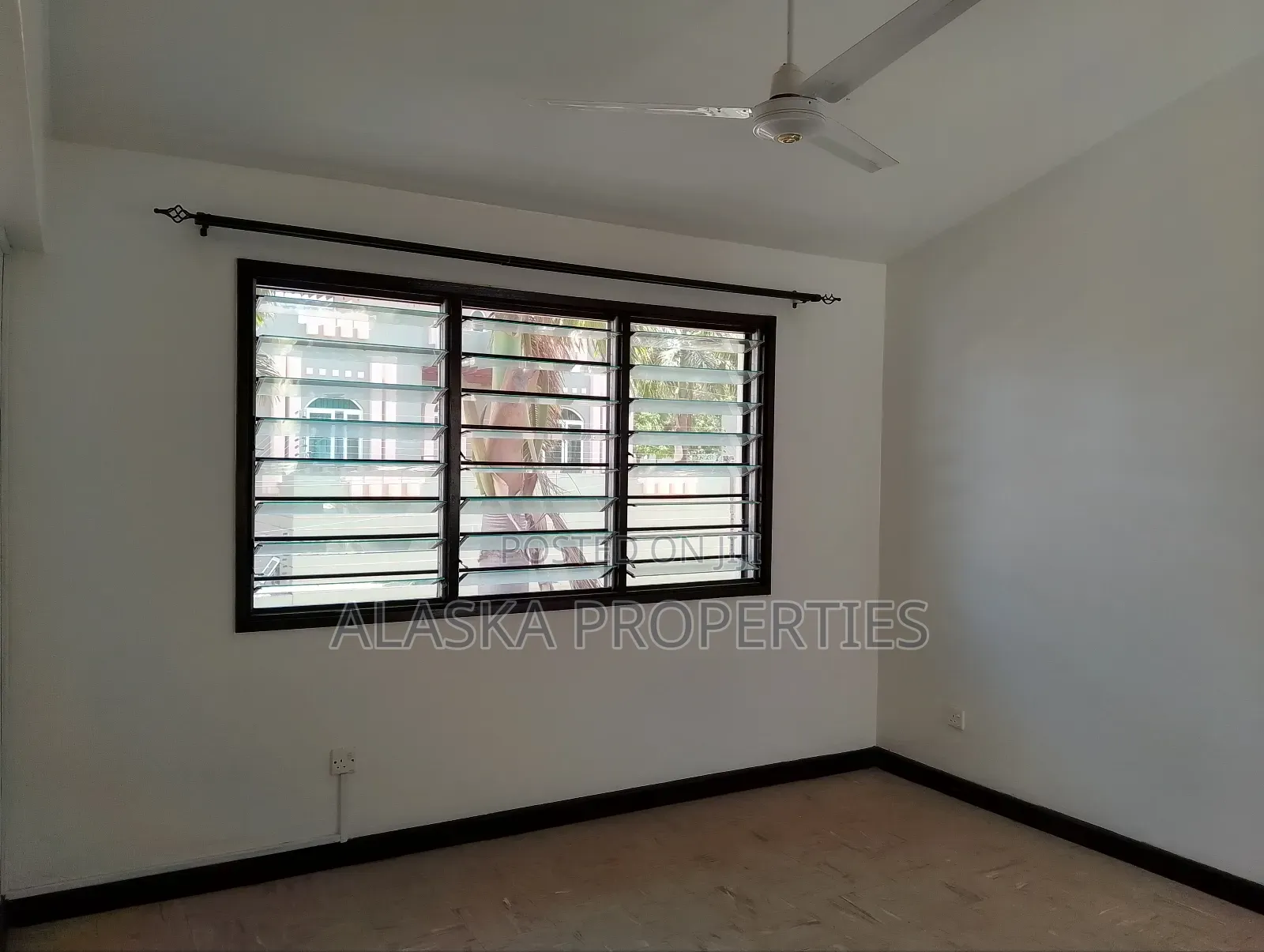 4bdrm Villa in Nyali Estate for rent