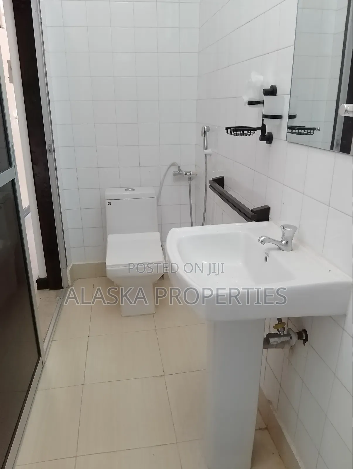 4bdrm Villa in Nyali Estate for rent