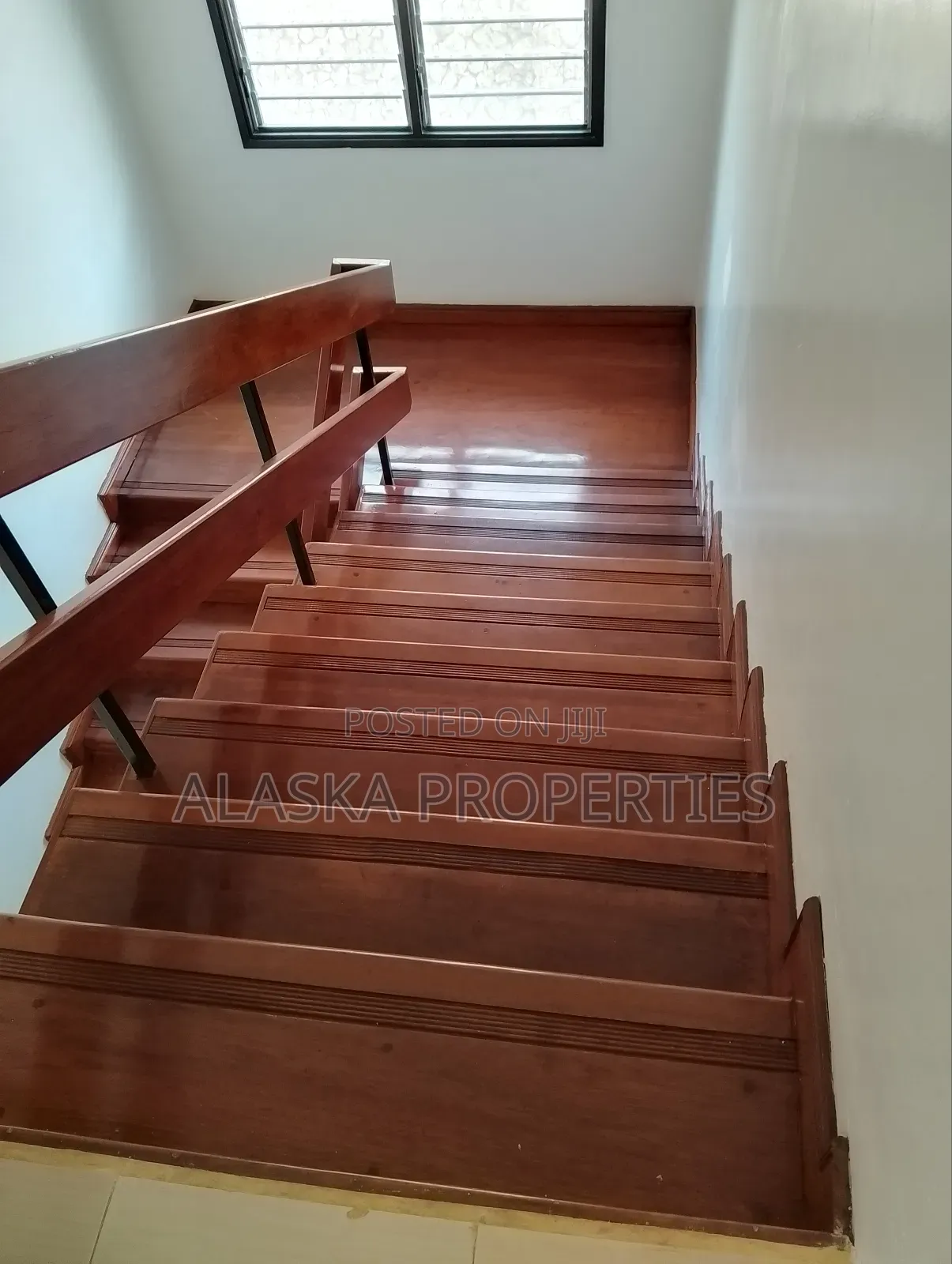 4bdrm Villa in Nyali Estate for rent