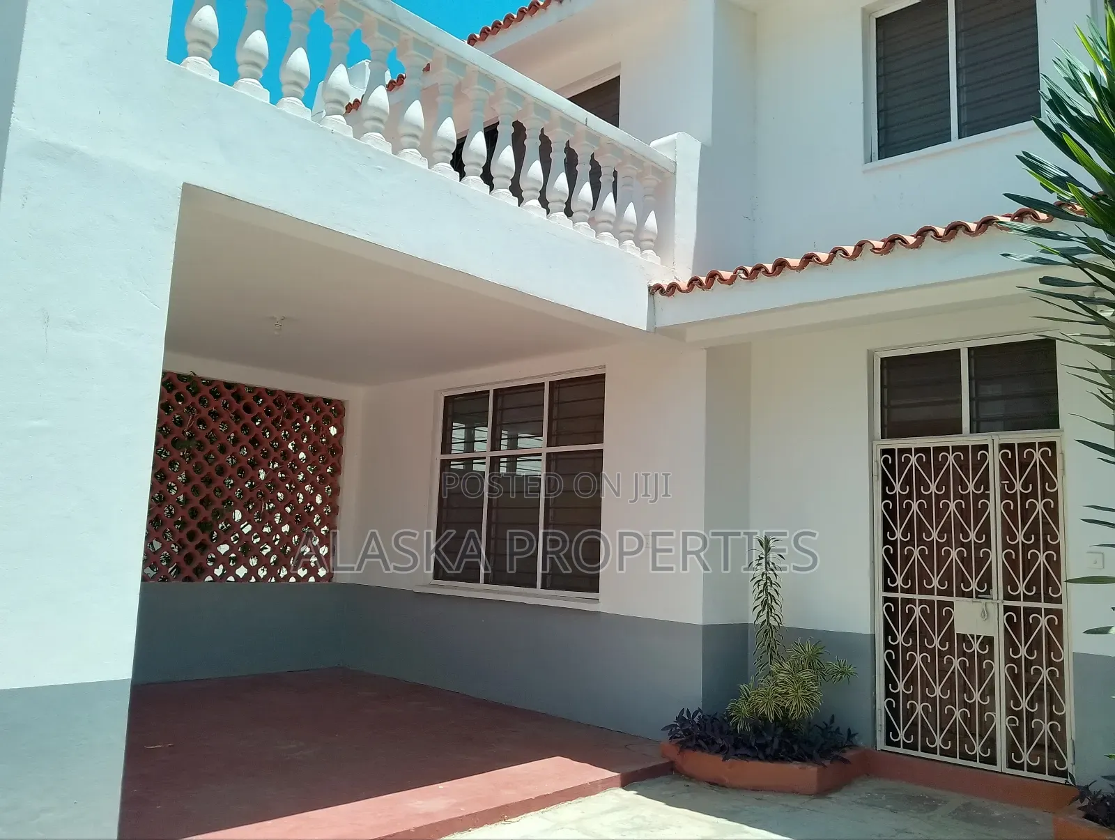 4bdrm Villa in Nyali Estate for rent