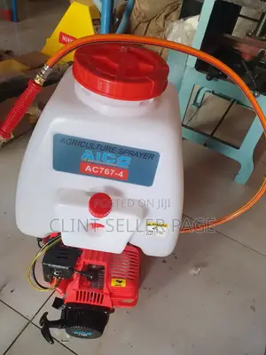 Engine Knapsack Sprayer.