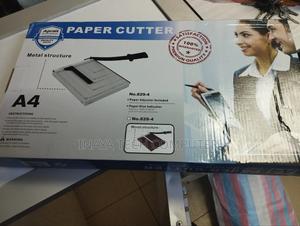 Metallic A4 Paper Cutter - thumbnail 2