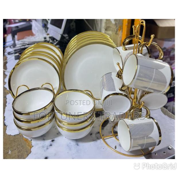 24 PCS Dinner Set Golden - main view