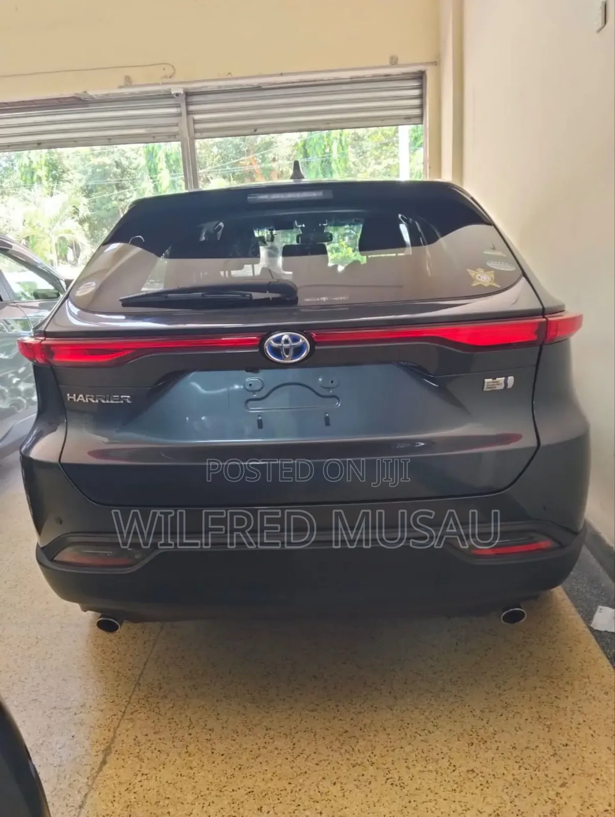 Toyota Harrier 2.5 Hybrid 2020 Blue