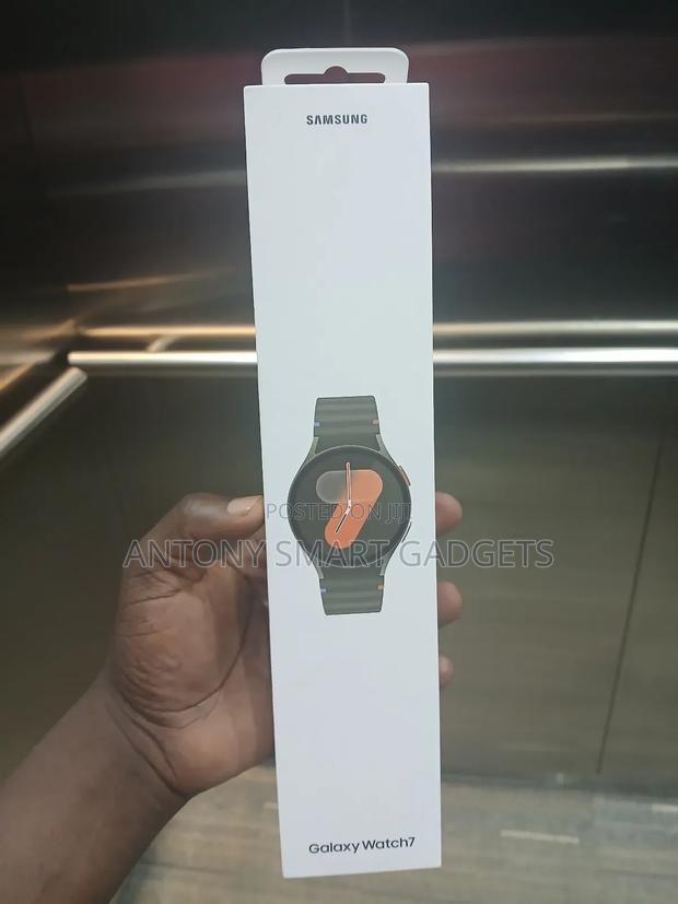 Samsung Galaxy Watch 7 44mm - main view