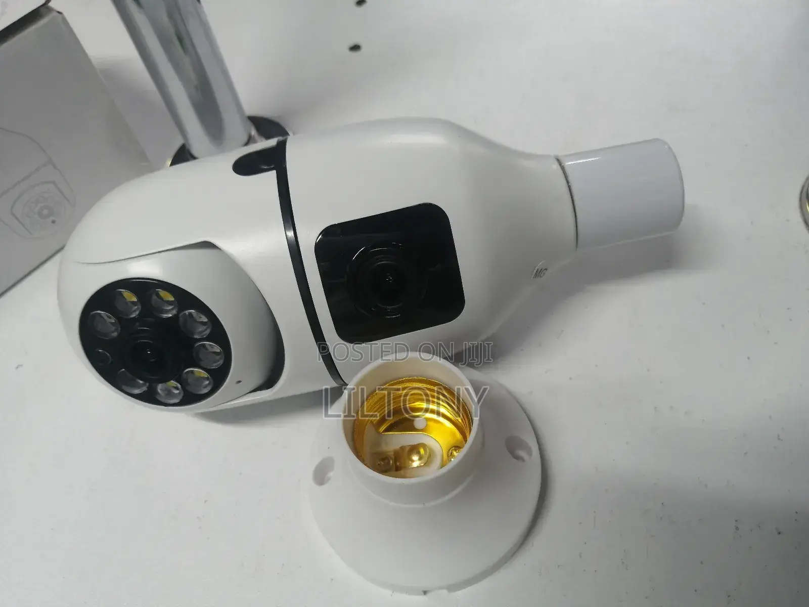 Real Time Viewing Rotating Bulb Camera