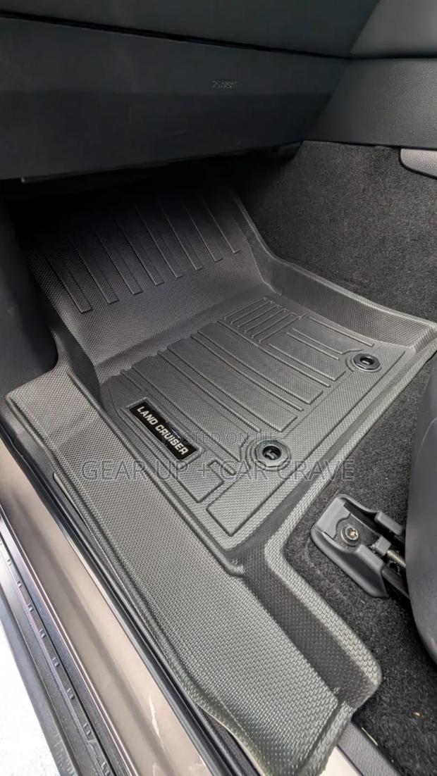 Land Cruiser V8 200 Series Floor Mat