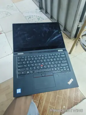 Laptop Lenovo ThinkPad X390 Yoga 16GB Intel Core I7 SSD 512GB