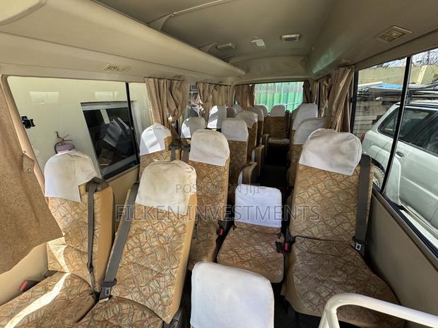 Mitsubishi Fuso Rosa 2013 Beige - thumbnail 7