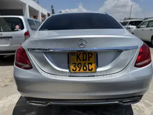 Mercedes-Benz C200 2017 Silver