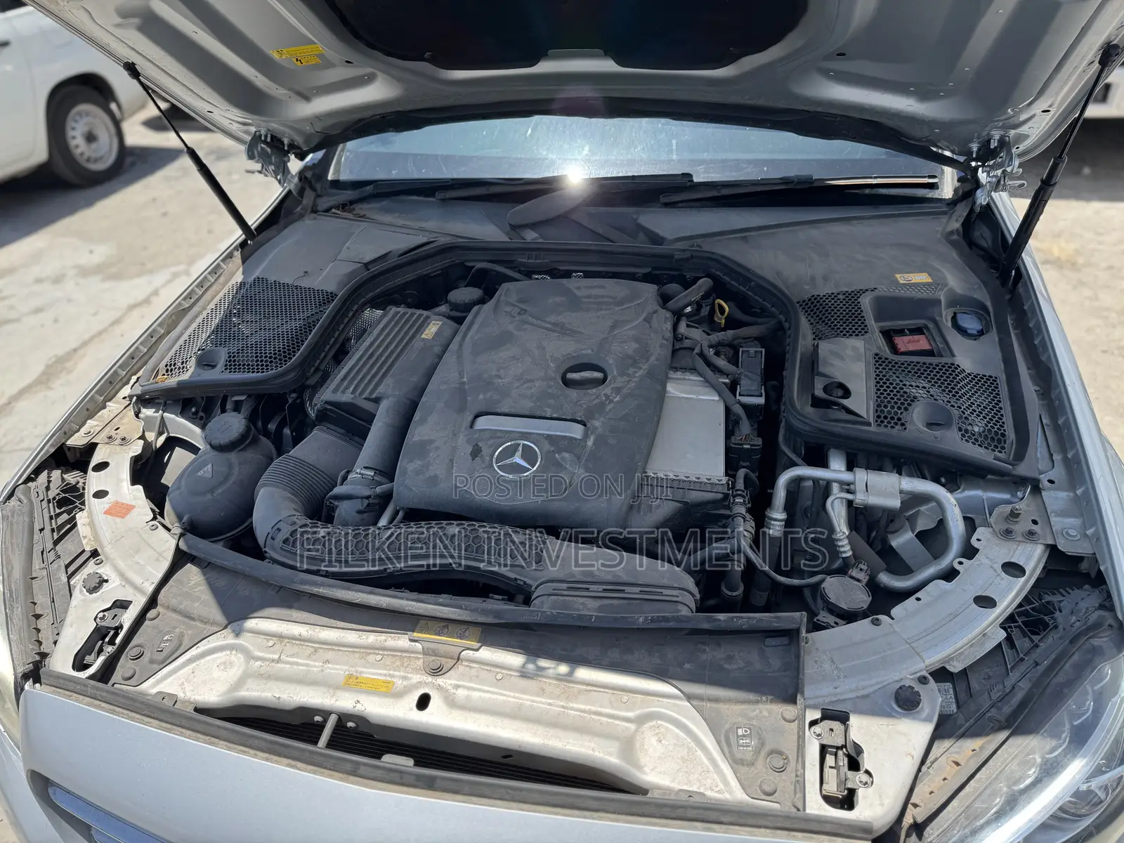 Mercedes-Benz C200 2017 Silver