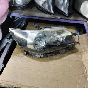 Toyota Rumion Non Xenon Shiny Headlight, Ex Japan Spares