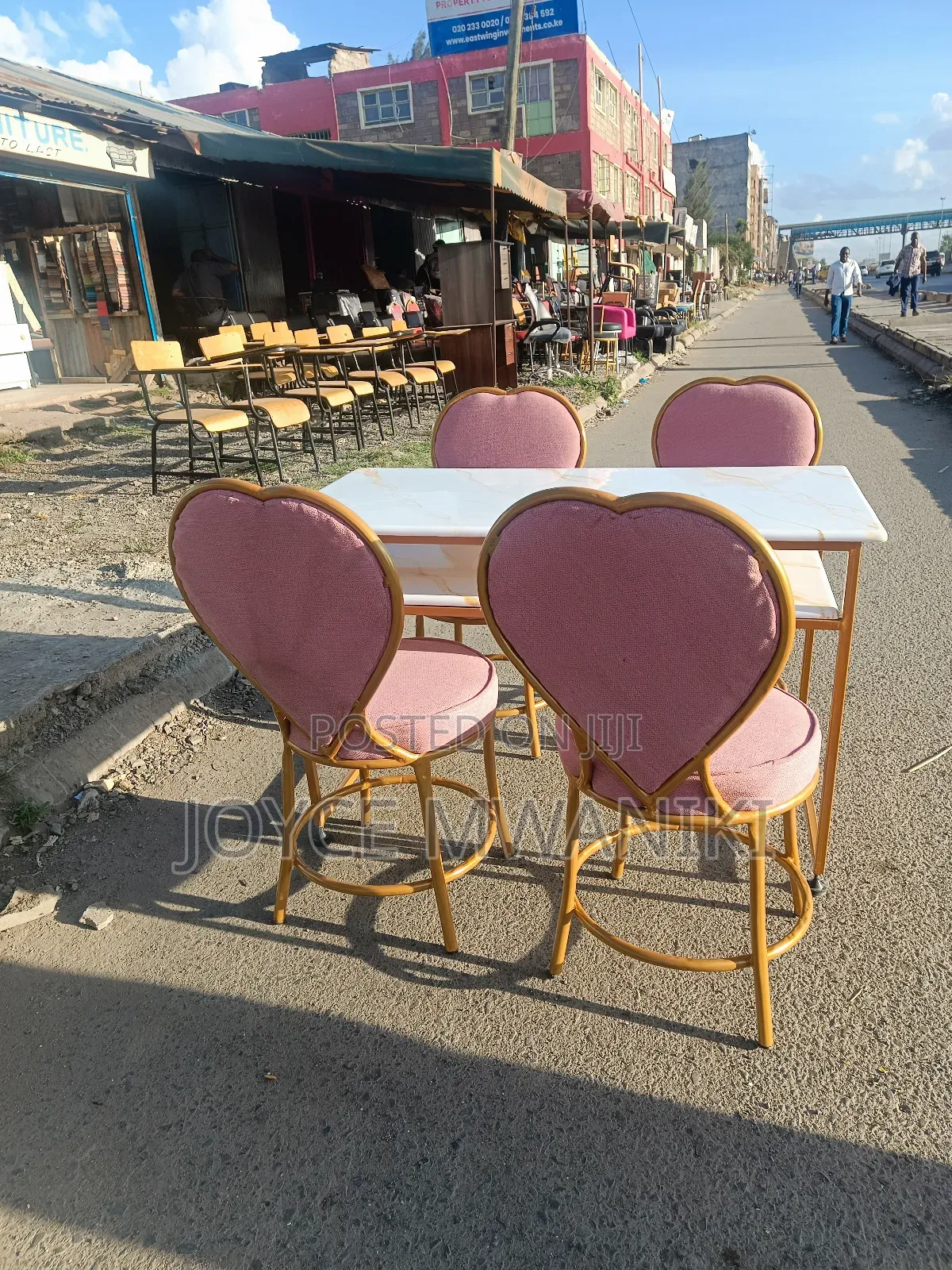 Manicure Set 4 Seater With 4 Love Seats, Colour Peach