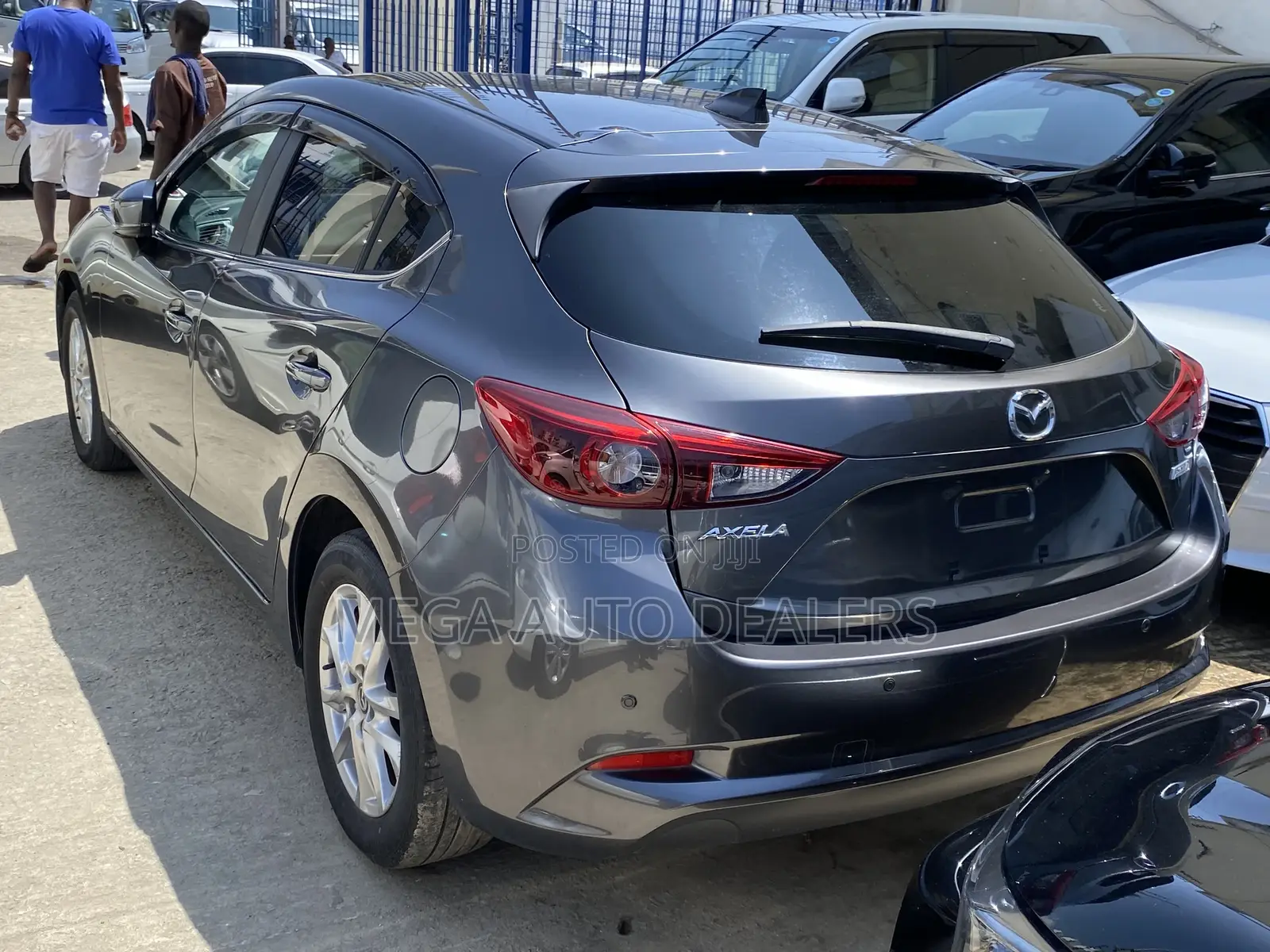 Mazda Axela 2018 Gray