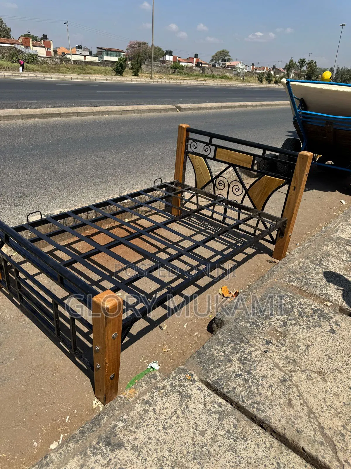 4by6 Metallic Wood Bed