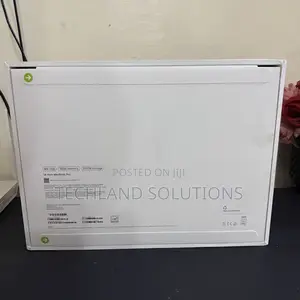 New Laptop Apple MacBook Pro 16GB Apple M4 SSD 512GB
