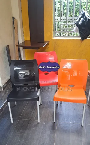 Bars Plastic Chairs With Metal Tubing Legs in Assorted Color