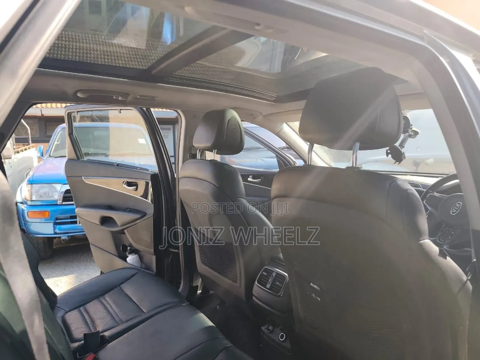 Kia Sorento LX 4dr SUV (2.4L 4cyl 6A) 2015 Gray