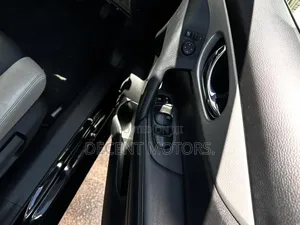 Nissan X-Trail 2.0 Petrol FWD 2018 Black