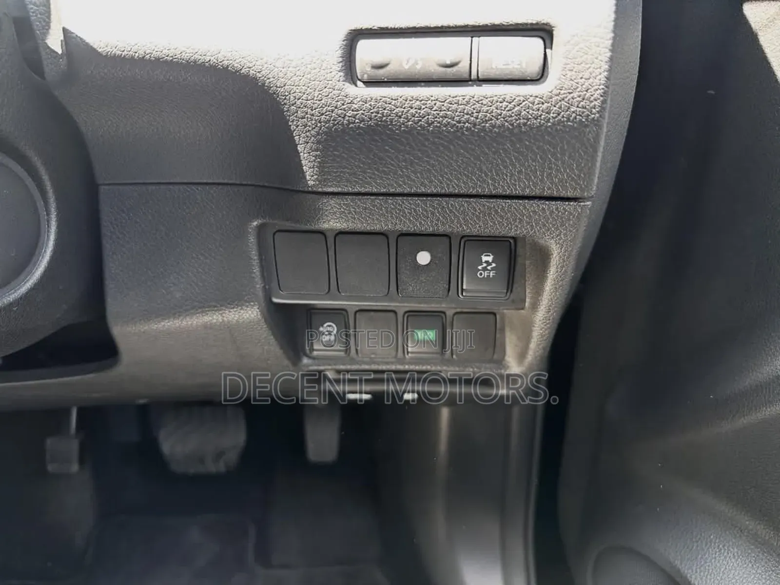 Nissan X-Trail 2.0 Petrol FWD 2018 Black