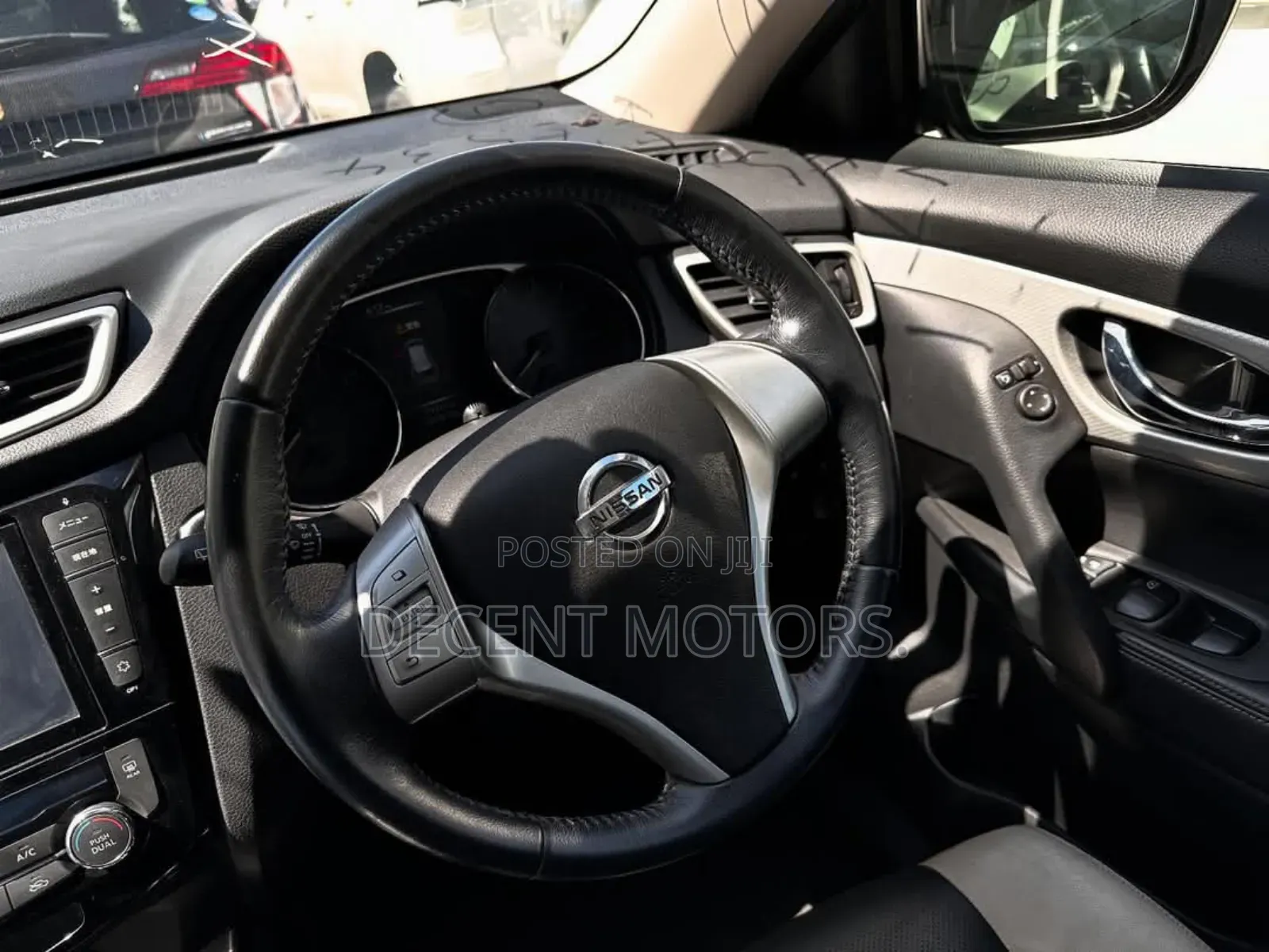 Nissan X-Trail 2.0 Petrol FWD 2018 Black