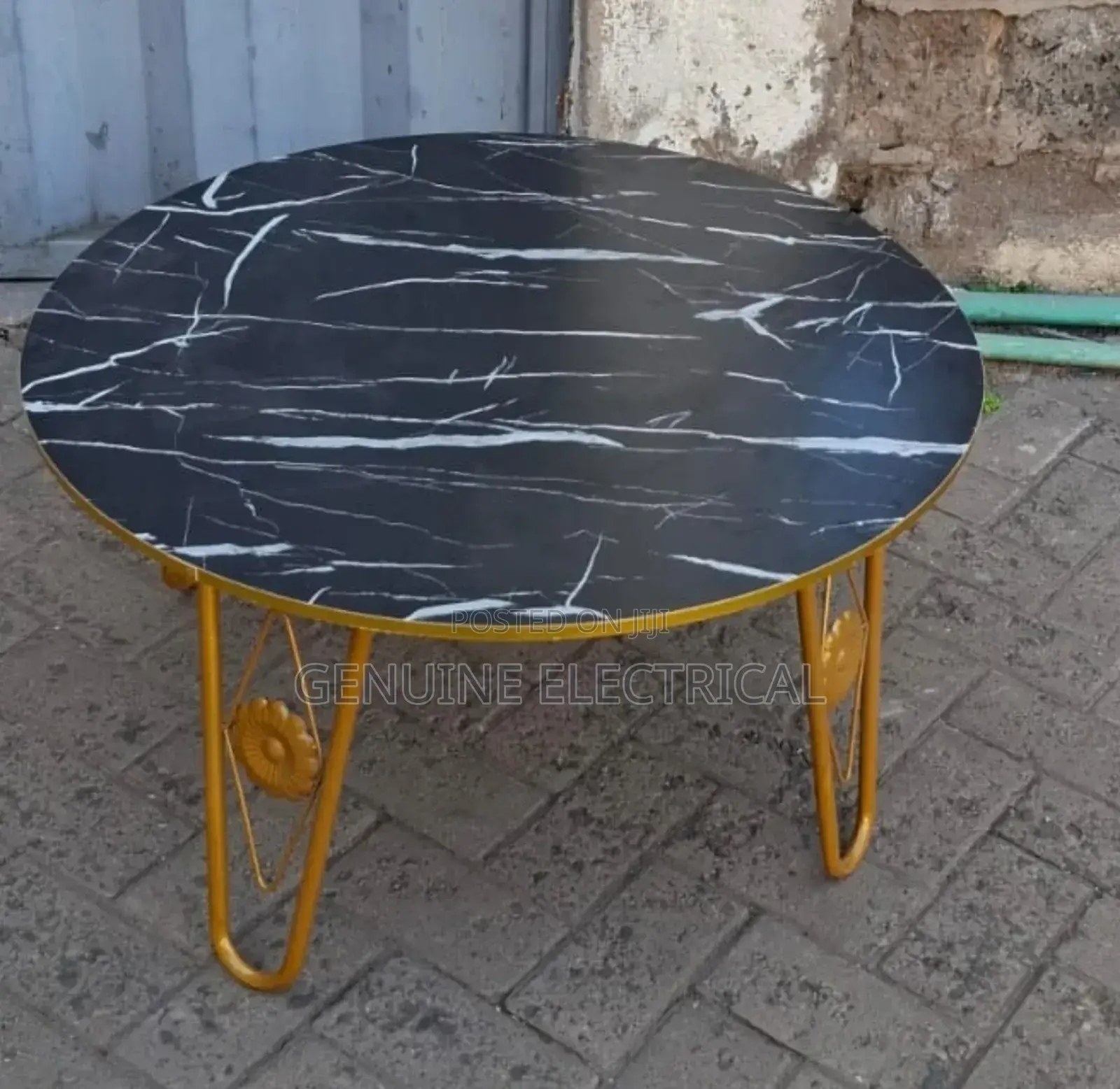 Nesting Table