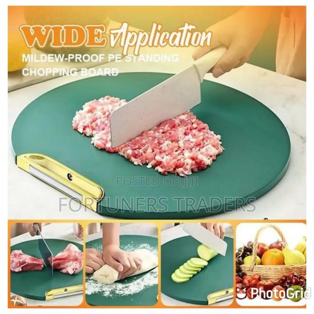 *Mildew Chopping Board