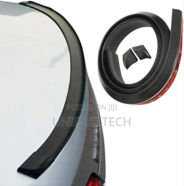 Sleek Sporty Universal Rubber Lip Spoiler – Black
