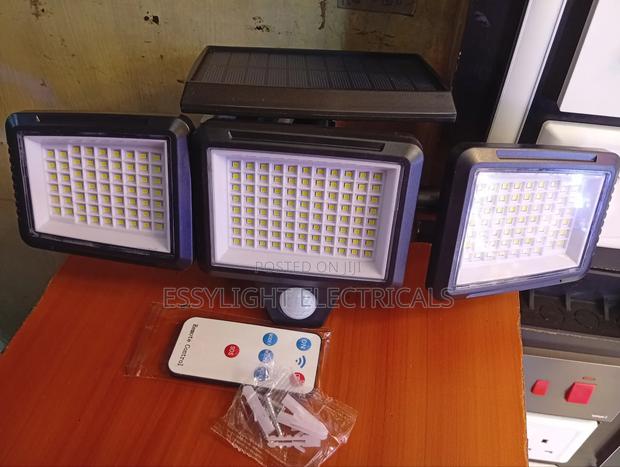 Solar Floodlight