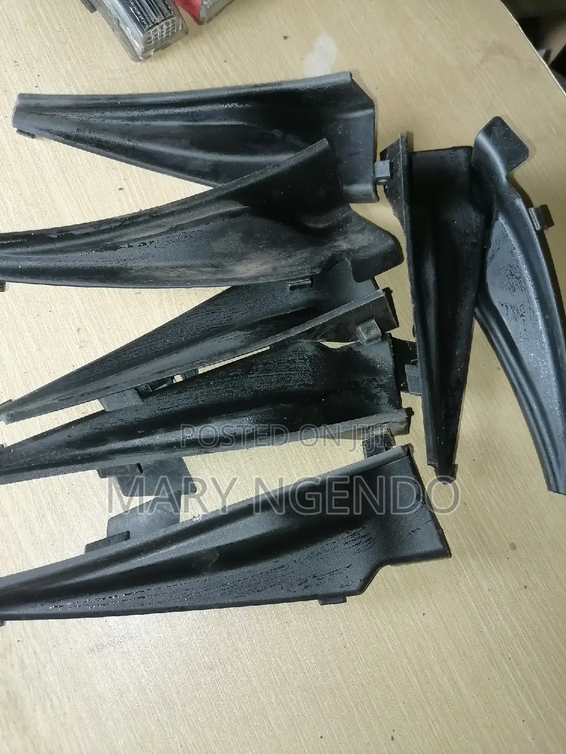 Nissan Sylphy Windscreen Finisher