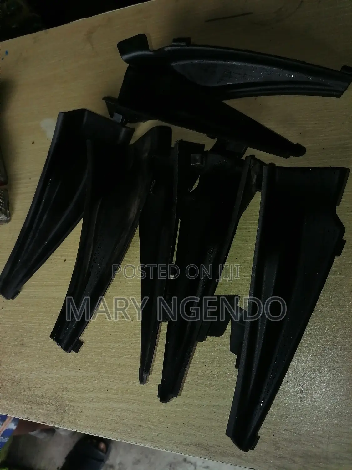 Nissan Sylphy Windscreen Finisher