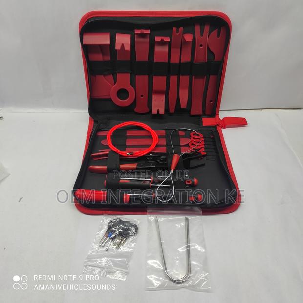 40 PCS Car Tool Kit With Storage Bag - thumbnail 2