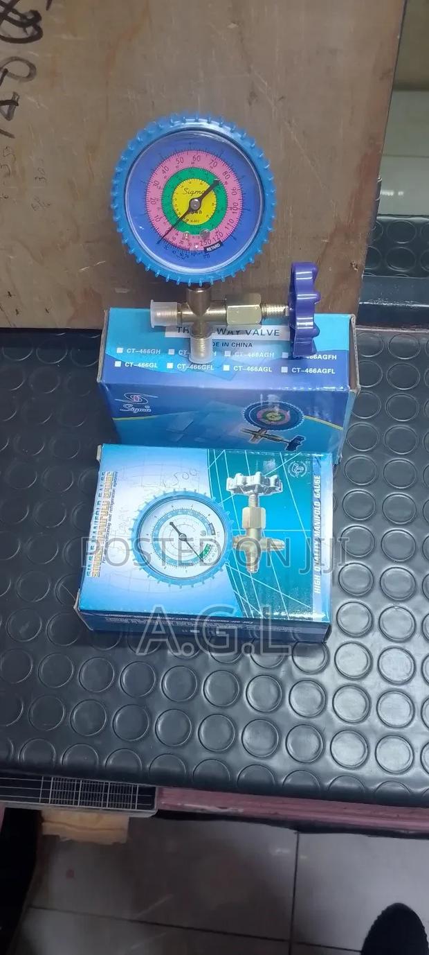 Single Manifold Gauge High And Low Pressure - main view