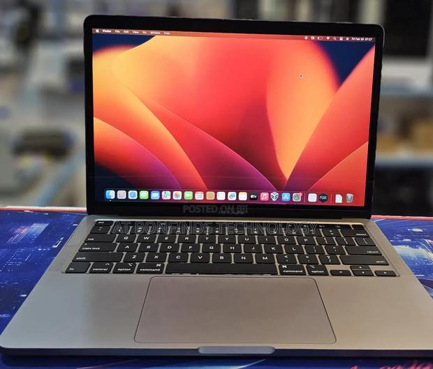 Laptop Apple MacBook Pro 2020 32GB Intel Core I7 SSD 4T - main view
