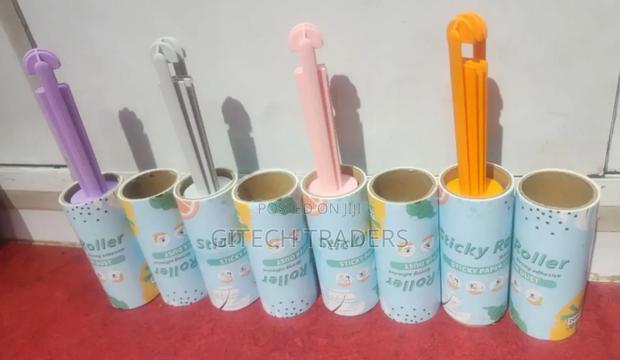 2pcs Sticky Disposable Lint / Remover
