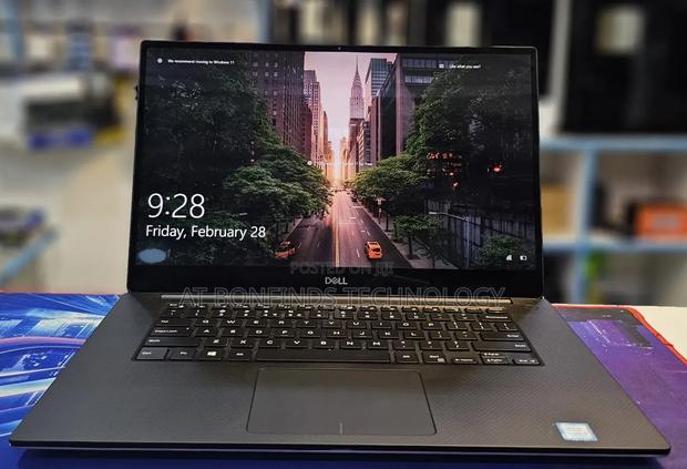 Laptop Dell Precision 5540 32GB Intel Core I9 SSD 1T - thumbnail 4