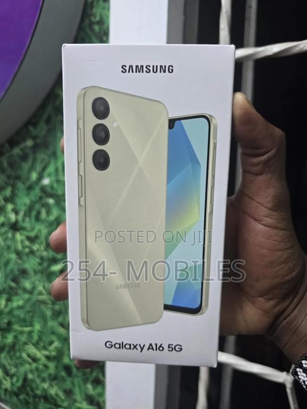New Samsung Galaxy A16 5G 256 GB Gold - main view