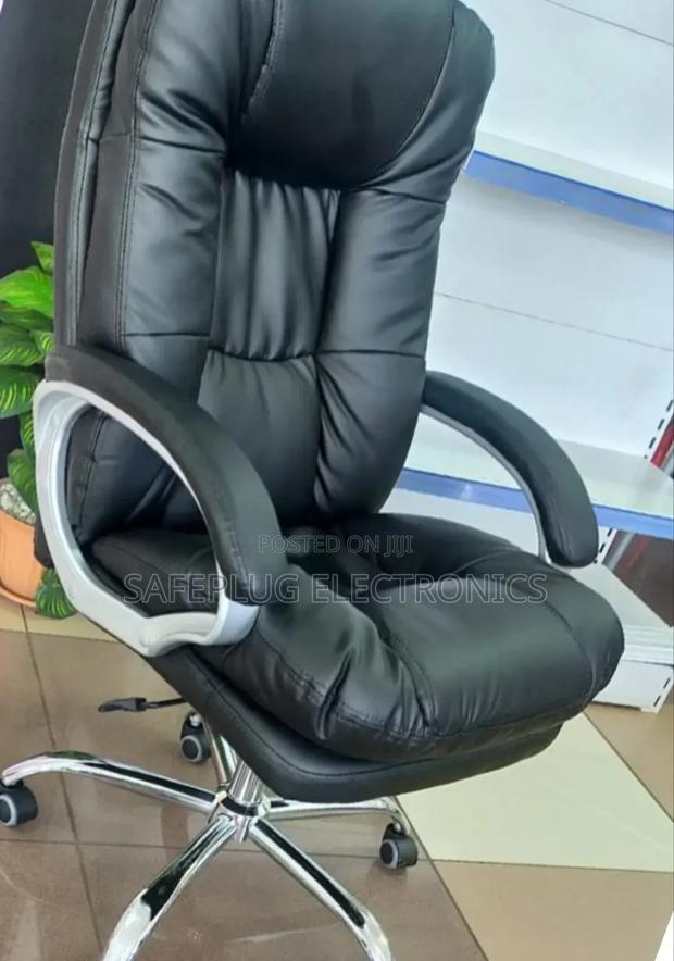 Executive Boss Office Chair, Leather Seat Design - main view