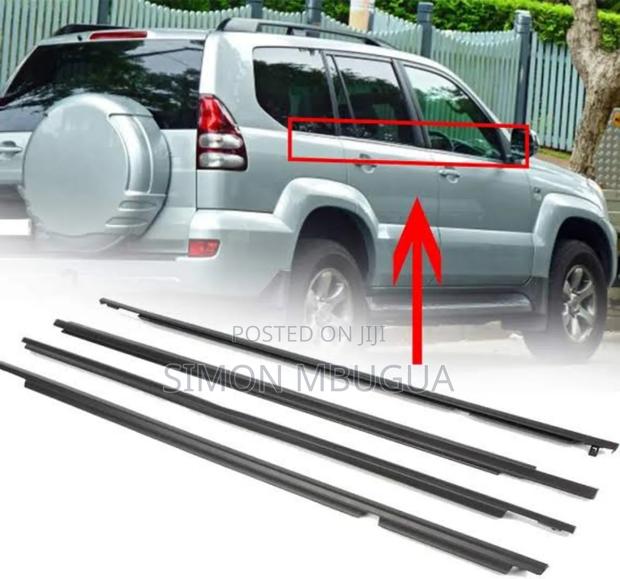 Toyota Prado 120 Weather Strips (Black)