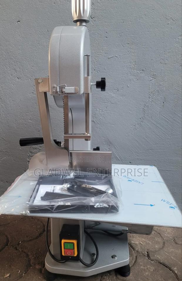 Commercial Born Saw Cutter Machine - main view