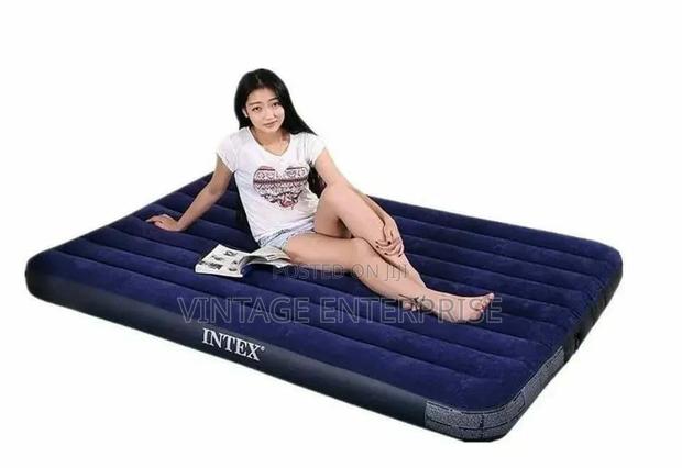 Inflatable Mattress 5by6 With Free Electric Pump