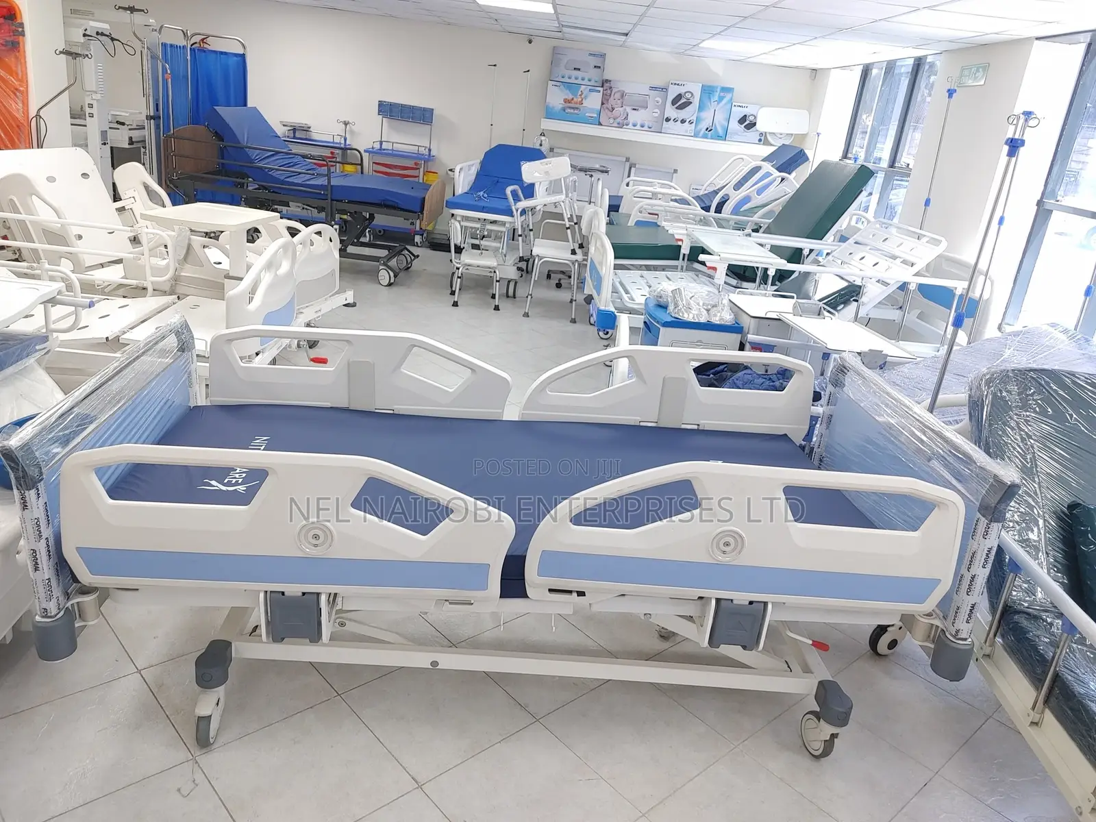 Four Motors Intensive Care Patient Lowbed Without Mattress